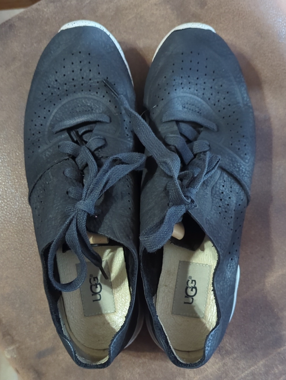 UGG Treadlite Black Perforated Leather Low Top Sneakers Comfort Shoes US 8.5 / E